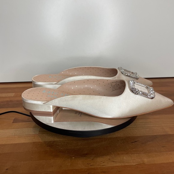 Kate Spade New York Women's Buckle up Slide Mule Flats - Ivory Bridal 8 - Picture 9 of 13